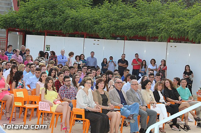 Acto de graduacin 2 de bachillerato. IES Juan de la Cierva 2015 - 41
