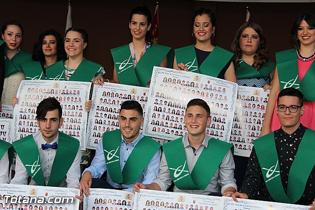 Acto de graduacin 2 de bachillerato. IES Juan de la Cierva 2015 - 260