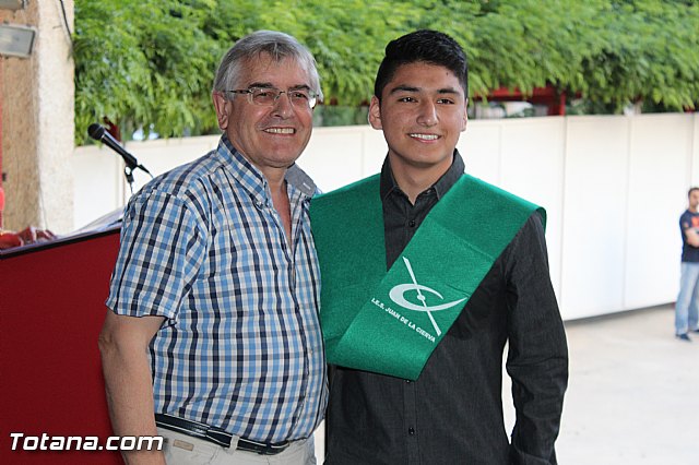Acto de graduacin 2 de bachillerato. IES Juan de la Cierva 2015 - 310