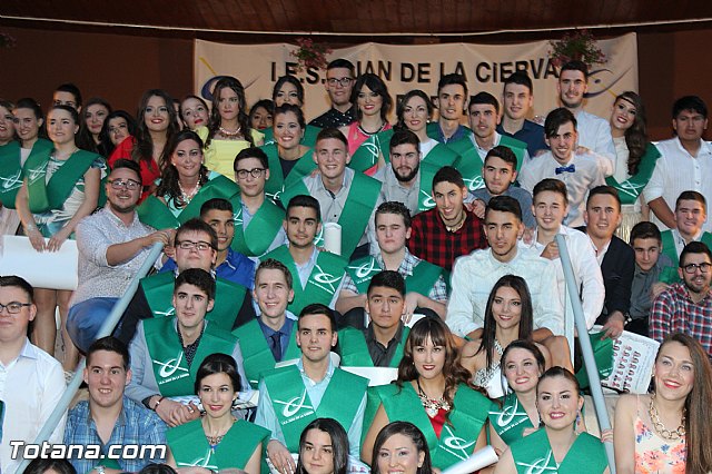 Acto de graduacin 2 de bachillerato. IES Juan de la Cierva 2015 - 366