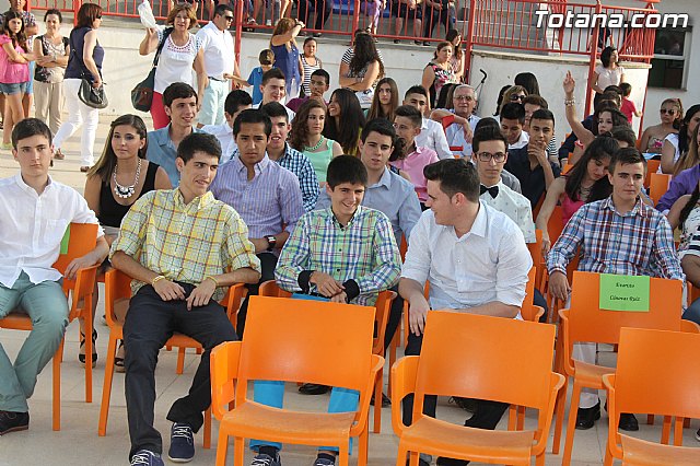 IES Juan de la Cierva y Codorniu. Graduacin 4 ESO 2010-2014 - 39