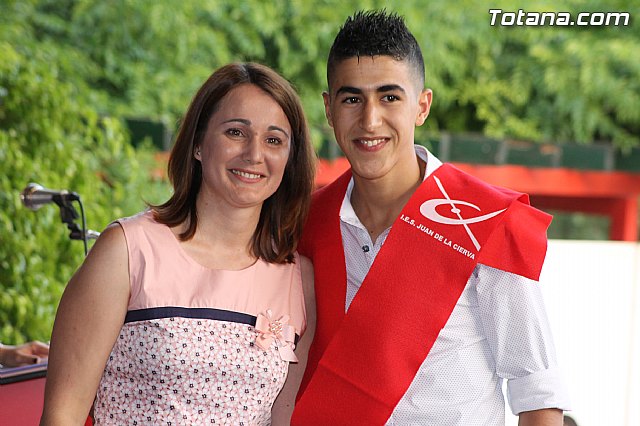 IES Juan de la Cierva y Codorniu. Graduacin 4 ESO 2010-2014 - 300