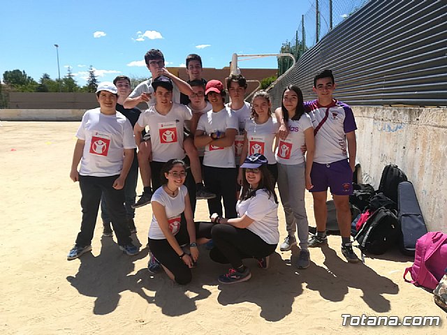 El IES Prado Mayor colabora con la ONG Save the Children en la carrera solidaria Kilmetros de solidaridad - 2