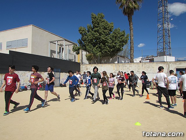 El IES Prado Mayor colabora con la ONG Save the Children en la carrera solidaria Kilmetros de solidaridad - 53