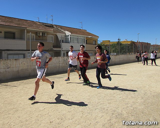 El IES Prado Mayor colabora con la ONG Save the Children en la carrera solidaria Kilmetros de solidaridad - 58