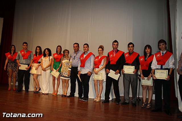 Graduacin de los alumnos de los ciclos formativos y de bachillerato del IES 