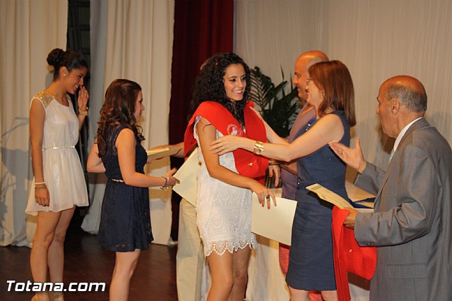 Graduacin de los alumnos de los ciclos formativos y de bachillerato del IES 