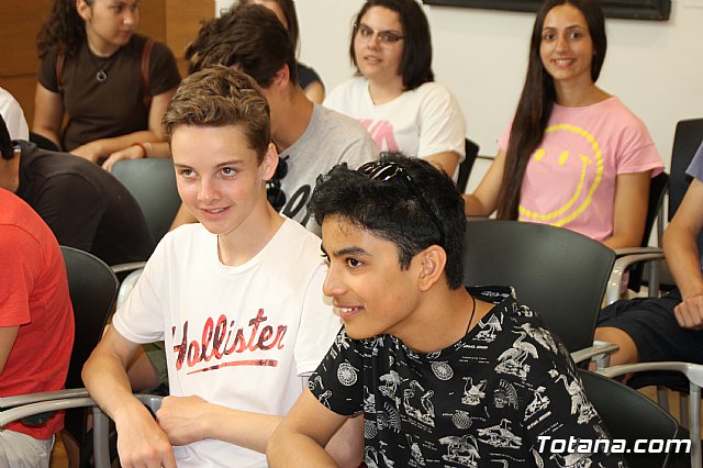 Recepcin institucional a alumnos ingleses - 7