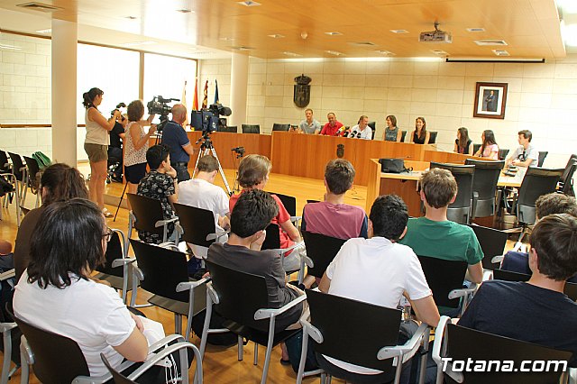 Recepcin institucional a alumnos ingleses - 22