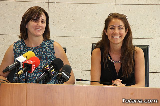 Recepcin institucional a alumnos ingleses - 23