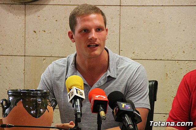 Recepcin institucional a alumnos ingleses - 24