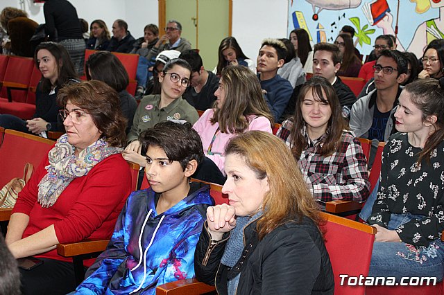 XI Promocin Bachillerato Internacional IES Juan de la Cierva - 9