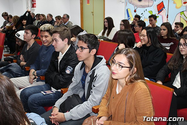 XI Promocin Bachillerato Internacional IES Juan de la Cierva - 11