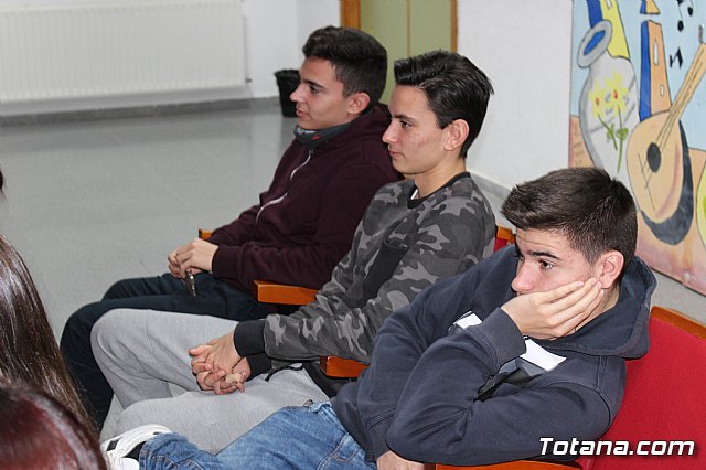 XI Promocin Bachillerato Internacional IES Juan de la Cierva - 14