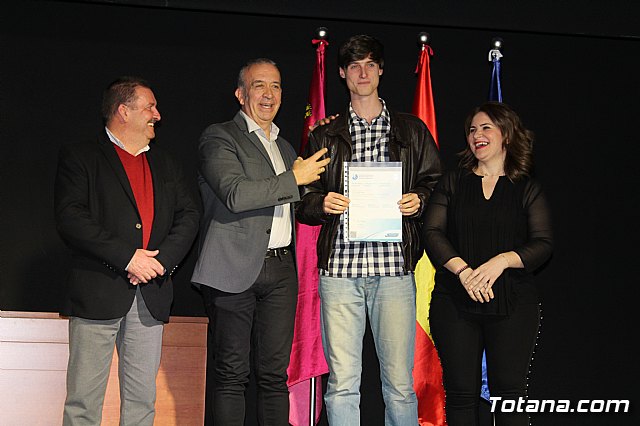 XI Promocin Bachillerato Internacional IES Juan de la Cierva - 38