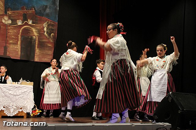 VI Festival Folklrico Infantil Coros y Danzas 