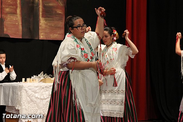 VI Festival Folklrico Infantil Coros y Danzas 