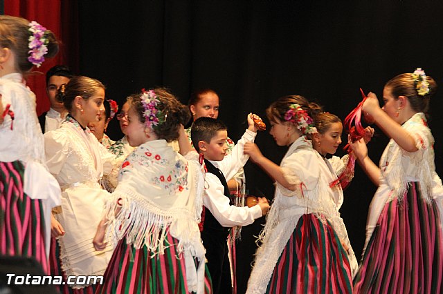 VI Festival Folklrico Infantil Coros y Danzas 