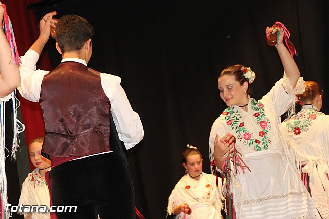 VI Festival Folklrico Infantil Coros y Danzas 