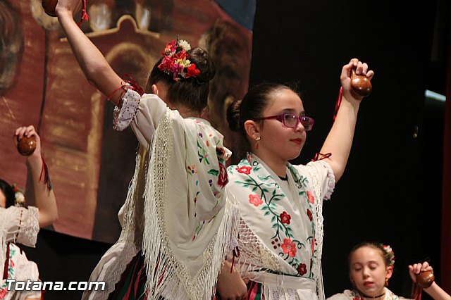 VI Festival Folklrico Infantil Coros y Danzas 