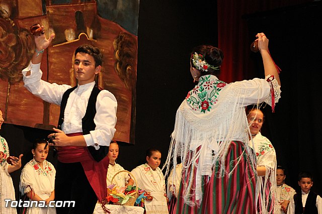 VI Festival Folklrico Infantil Coros y Danzas 