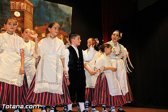 VI Festival Folklrico Infantil Coros y Danzas 