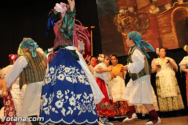 VI Festival Folklrico Infantil Coros y Danzas 