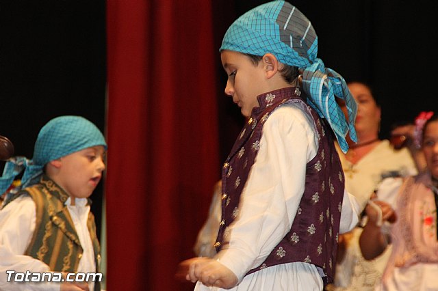 VI Festival Folklrico Infantil Coros y Danzas 