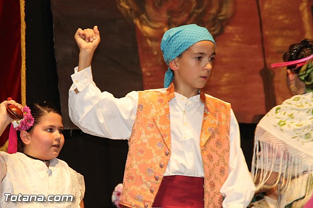 VI Festival Folklrico Infantil Coros y Danzas 