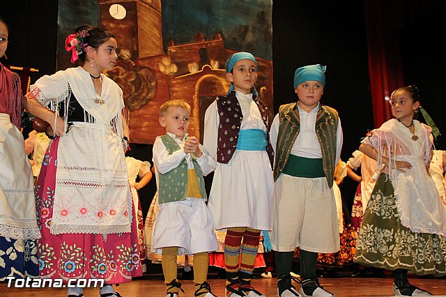 VI Festival Folklrico Infantil Coros y Danzas 