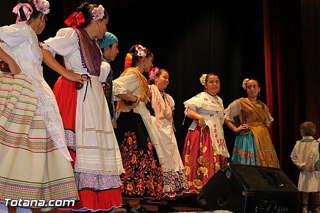 VI Festival Folklrico Infantil Coros y Danzas 