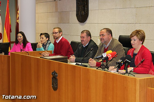 Reconocimiento a los empleados pblicos jubilados en esta legislatura - 7