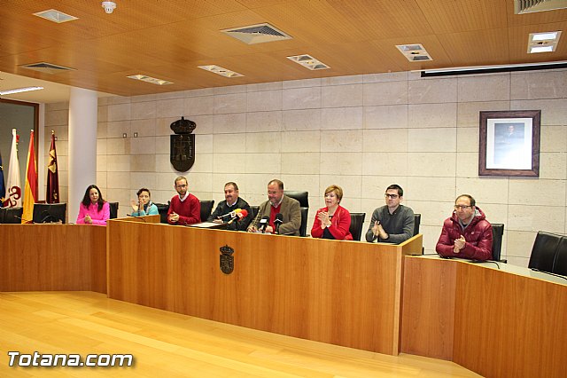 Reconocimiento a los empleados pblicos jubilados en esta legislatura - 25