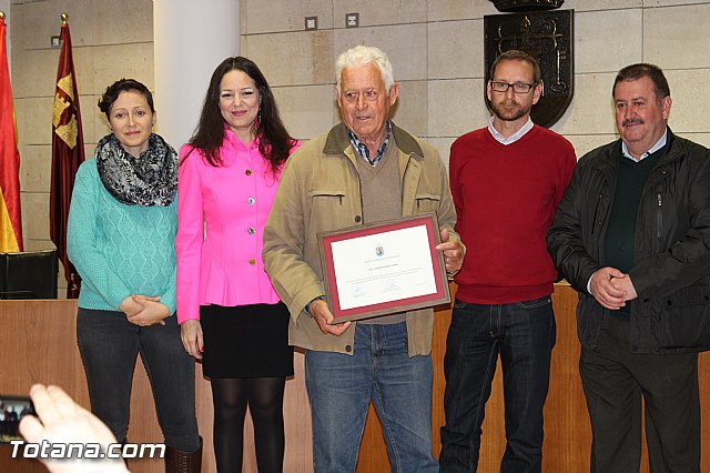 Reconocimiento a los empleados pblicos jubilados en esta legislatura - 30