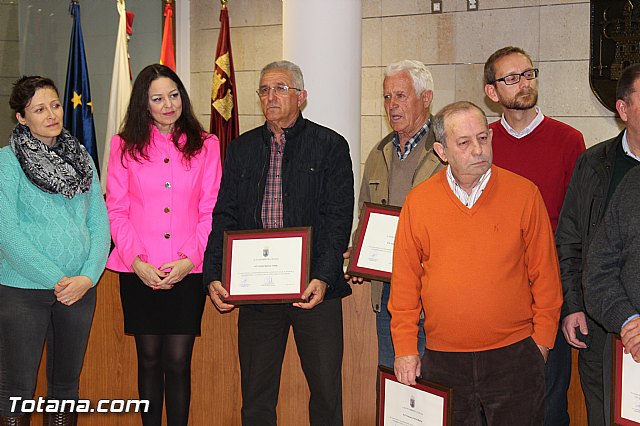 Reconocimiento a los empleados pblicos jubilados en esta legislatura - 44