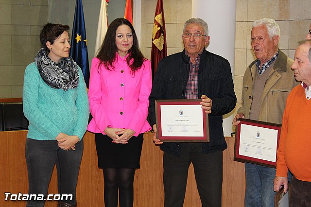 Reconocimiento a los empleados pblicos jubilados en esta legislatura - 45