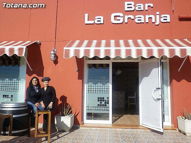 La Granja: un caf-bar con tapas y mucho ms - 4
