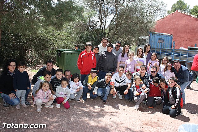 Jornada de convivencia en La Santa. Hermandades y Cofradas. 14/04/2012 - 43