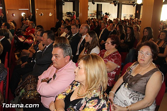 Su Alteza Real la Princesa de Asturias, Doa Letizia Ortiz, en Totana - 185