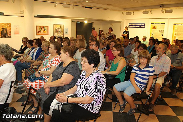 Presentacin del libro solidario 