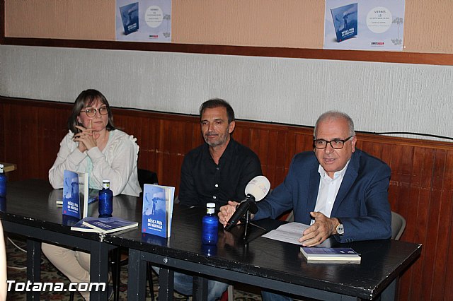 Presentacin del libro Msica para un nufrago, de Pedro Antonio Cano - 10