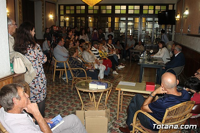 Presentacin del libro Msica para un nufrago, de Pedro Antonio Cano - 18