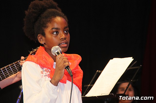 X Festival de Coros y Rondallas a beneficio de la Hospital de Lourdes de Totana - 39