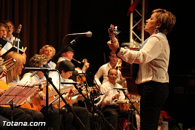 IV Festival de coros y Rondallas a beneficio de la Delegacin de Lourdes de Totana - 90
