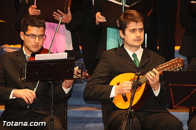 IV Festival de coros y Rondallas a beneficio de la Delegacin de Lourdes de Totana - 107