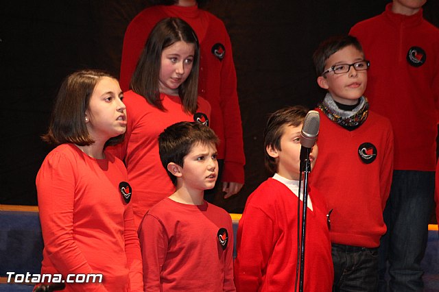 IV Festival de coros y Rondallas a beneficio de la Delegacin de Lourdes de Totana - 127