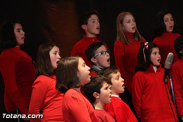 IV Festival de coros y Rondallas a beneficio de la Delegacin de Lourdes de Totana - 129