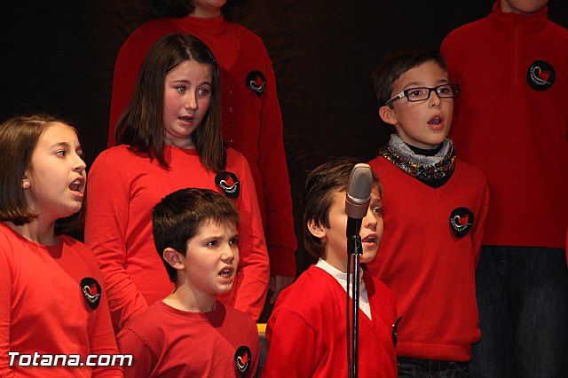 IV Festival de coros y Rondallas a beneficio de la Delegacin de Lourdes de Totana - 136