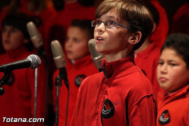 IV Festival de coros y Rondallas a beneficio de la Delegacin de Lourdes de Totana - 144