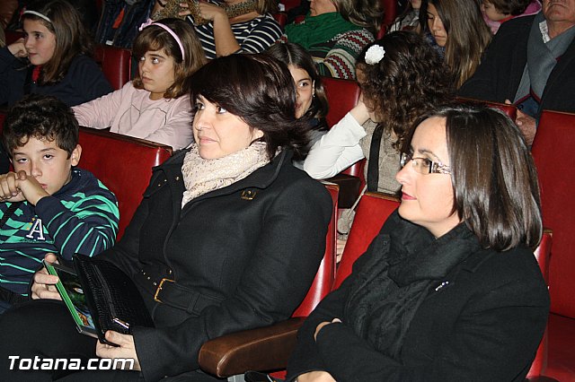 V festival de Coros y Rondallas a beneficio de la delegacin de 